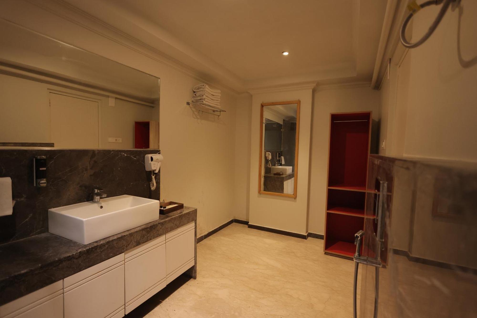 Phoenix - Unmatched Comfort Udajpur Exteriér fotografie